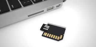 what is an sd card and what does it do