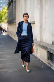 12 navy blue outfits that prove the
