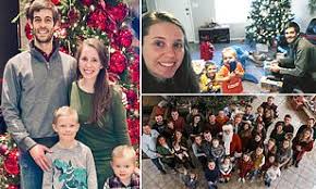 Jill (duggar) dillard has another baby blessing on the way! Jill Duggar Shares Images Of Her Christmas Break With Just Derick And The Kids Daily Mail Online