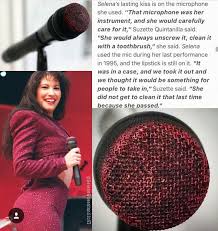 She had released a number of albums and tracks including entre a mi mundo. Pinterest Joniwhite219 Selena Quintanilla Perez Selena Quintanilla Outfits Selena And Chris