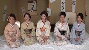 Kimono Lady - Five Mom Orgy