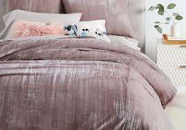 the best minimalist bedding for a