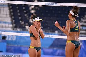 Taliqua clancy (born 25 june 1992) is an australian volleyball and beach volleyball player who represented australia at the 2016 summer olympics in beach volleyball, partnered with louise bawden. Jshlc4xz4tgesm