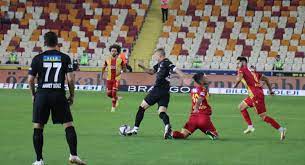 Süper Lig: Yeni Malatyaspor: 0 - DG Sivasspor: 0 (ilk yarı) - Gazete Konya