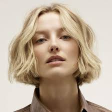 Meilleure coiffure pour femme 2020 / best women hairstyle 2020 #2———————😍 ce que les coiffeurs recommandent 😍 : Tendances Coiffure 2020 Les Coupes De Cheveux En Vogue Cet Automne Hiver