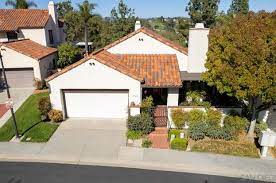 https://www.redfin.com/neighborhood/2230/CA/San-Diego/Rancho-Bernardo/luxury-homes gambar png