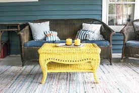 Transform A Wicker Table With Paint