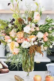 How tall should flowers be in a vase? 32 Fall Flower Arrangements Ideas For Fall Table Centerpieces