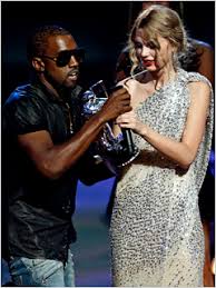 The pop starlet had won the award for her video to the track you. Kanye West Apologizes To Taylor Swift On Twitter I Ve Learned I Only Want To Do Good Ew Com