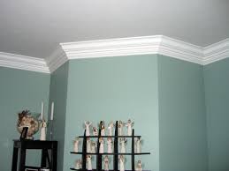 crown molding in home improvement