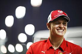 Michael schumacher zu gast in berlin: Formel 1 Heute Vor 28 Jahren Schumachers Premierenpodium