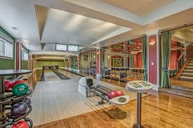 13 Homes For With Bowling Alleys