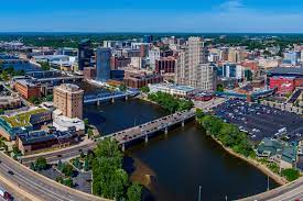 guide things to do in grand rapids michigan