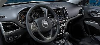 2020 jeep cherokee interior features