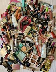 cosmetics 30 mixed branded makeup