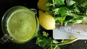Sudah tahu belum apa saja manfaat jus seledri? Minum Rebusan Seledri Dan Jus Lemon Setiap Hari Bisa Obati Diabetes