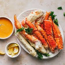 king crab legs with y beurre blanc