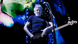 George roger waters (born 6 september 1943) is an english songwriter, singer, bassist, and composer. Roger Waters In Berlin Israel Hass In Grossbuchstaben Musikexpress