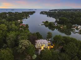 homes in greenwich ct