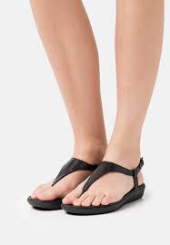 Levi will never celebrate another birthday, because he drowned on june 10, 2018, when we were on vacation in alabama. Fitflop Lainey Toe Post T Bar Sandals All Black Black Zalando De