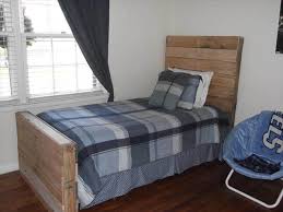 diy twin bed made from pallets