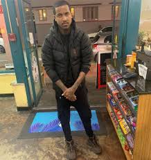 While lil reese is reportedly hospitalized due to gunshot wounds he sustained to the head. Z 6p Dxr0 Siim