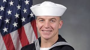 21 year old navy seal trainee displa