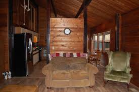 need flooring ideas for lake cabin with