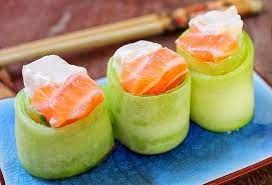 Salmon Cucumber Roll Sushi gambar png