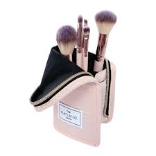 standing brush case in blush pink