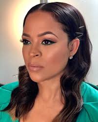 shaunie o neal earns applause from fans