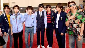 The 2018 billboard music awards celebrated some of music's biggest names on sunday night. Billboard Music Awards 2018 Bts Does Red Carpet Interview In Native Korean Teen Vogue