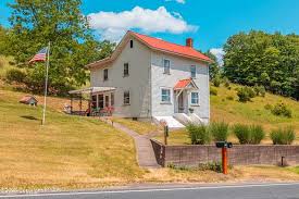 mount pocono pa farm houses