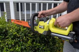 cordless hedge trimmer review