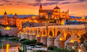 La Mezquita Catedral, más bella a la caída de la noche