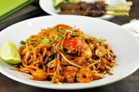 Mee goreng is fried noodle. Best Mee Goreng Mamak In Subang Jaya Foodadvisor