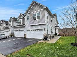 95 meadow view drive middletown ny