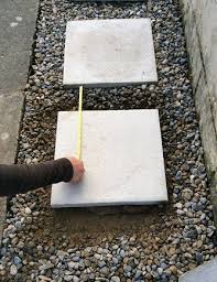 how to lay stepping stones on gravel