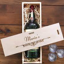 personalised wooden wine gift box