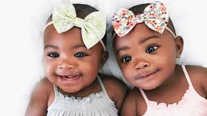 adorable twins to follow on insram