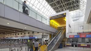 manchester airport to close terminal 2