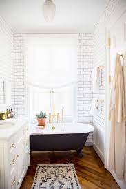 25 Small Chic Bathroom Ideas That Look