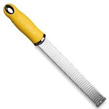 Slowly work your way across the entire lemon until all the yellow zest has been extracted. Microplane 46620 Premium Classic Fine Cheese Citrus Grater Zester Yellow