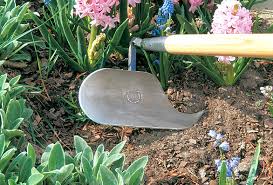 How To Choose The Right Garden Hoe