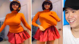 The Velma no bra challenge is wild - YouTube