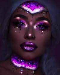 i use makeup uv paint and light to