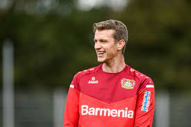 Sven is the twin brother of lars bender. Lars Bender Bayer 04 Leverkusen Fanshop