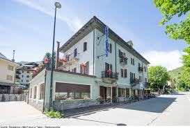 A traditional italian town, it is placed near the italian entrance of the frejus tunnel and an hour. Residence Villa Frejus E Tabor Hotel In Bardonecchia Italy Book Now