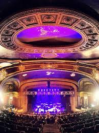Riviera Theater Chicago Il The Roots Space Jesus The