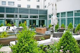 We offer function space from 20 sqm to 625 sqm. Holiday Inn Berlin Airport Hotel Am Flughafen Berlin Schonefeld